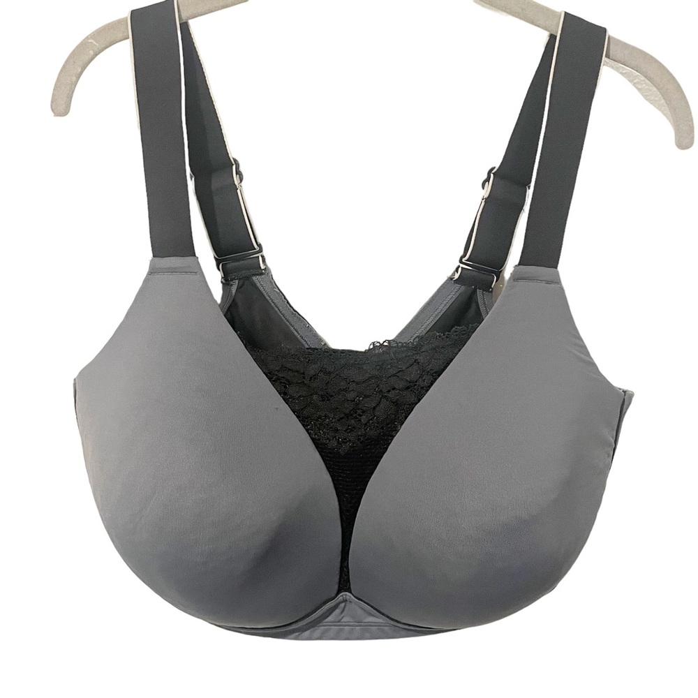 Cacique Plus Size 40G Black And Gray Wireless Adjustable Wide Strap Sports Bra